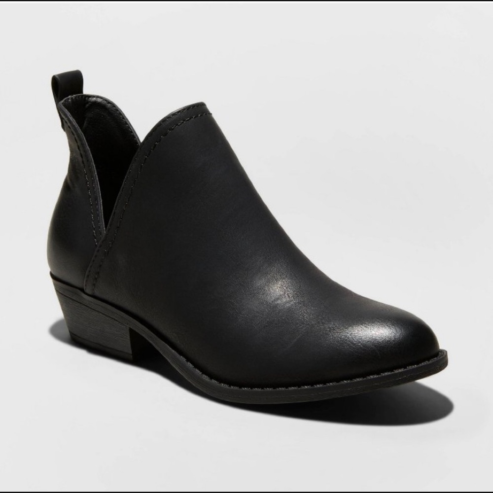 Ankle boots